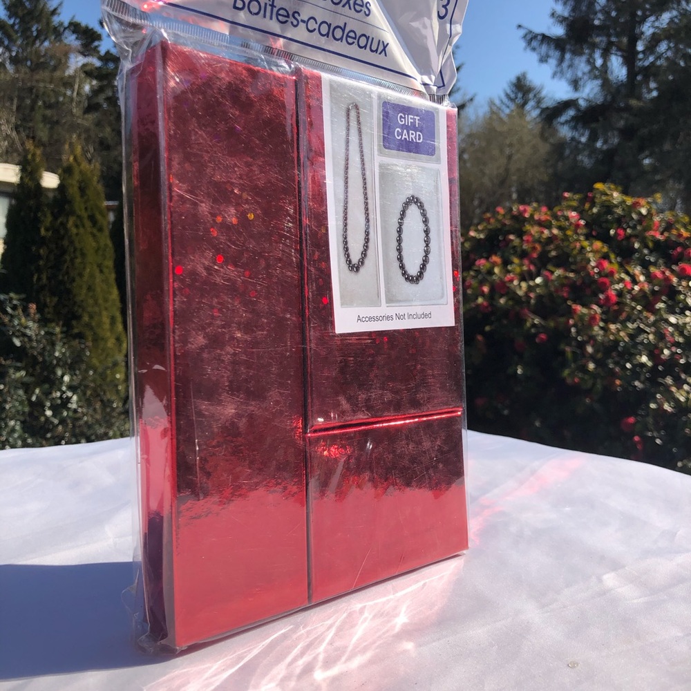 🛑CLEARANCE‼️ 🆕 sparkle gift box set